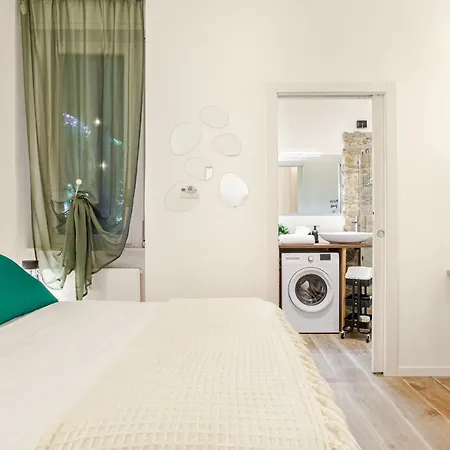 In Centro, 5 Minuti Dalla Stazione Appartement *